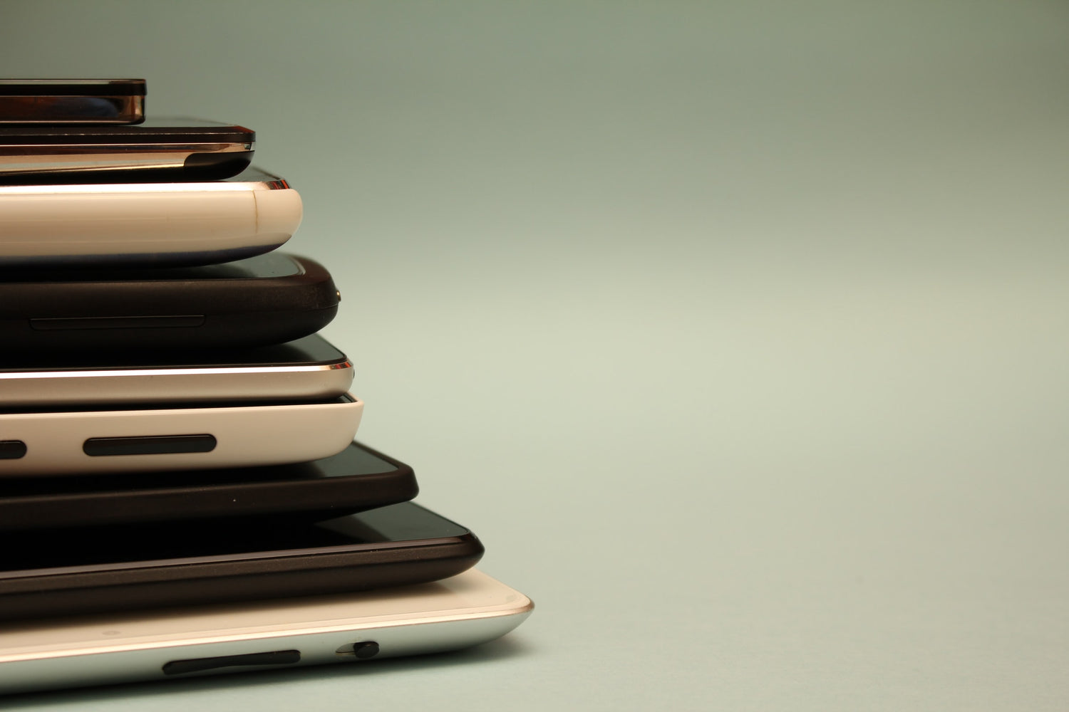 Wohin mit alten Handys: Die 6 besten Möglichkeiten