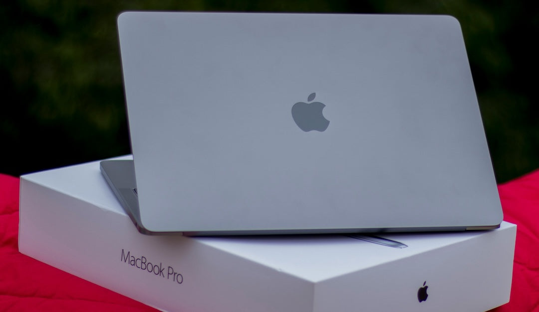 M5 MacBook Pro vs. M4 MacBook Air: Welches Gerät gehört 2025 unter den Weihnachtsbaum?