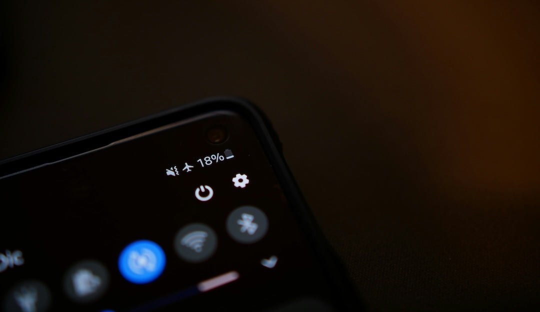 Smartphone überhitzt? Diese Akkufehler macht fast jeder im Sommer